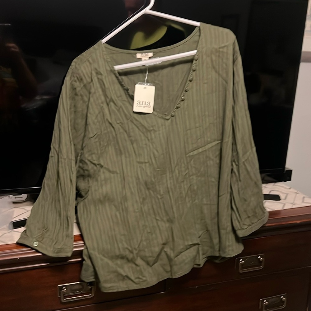 Long sleeve top